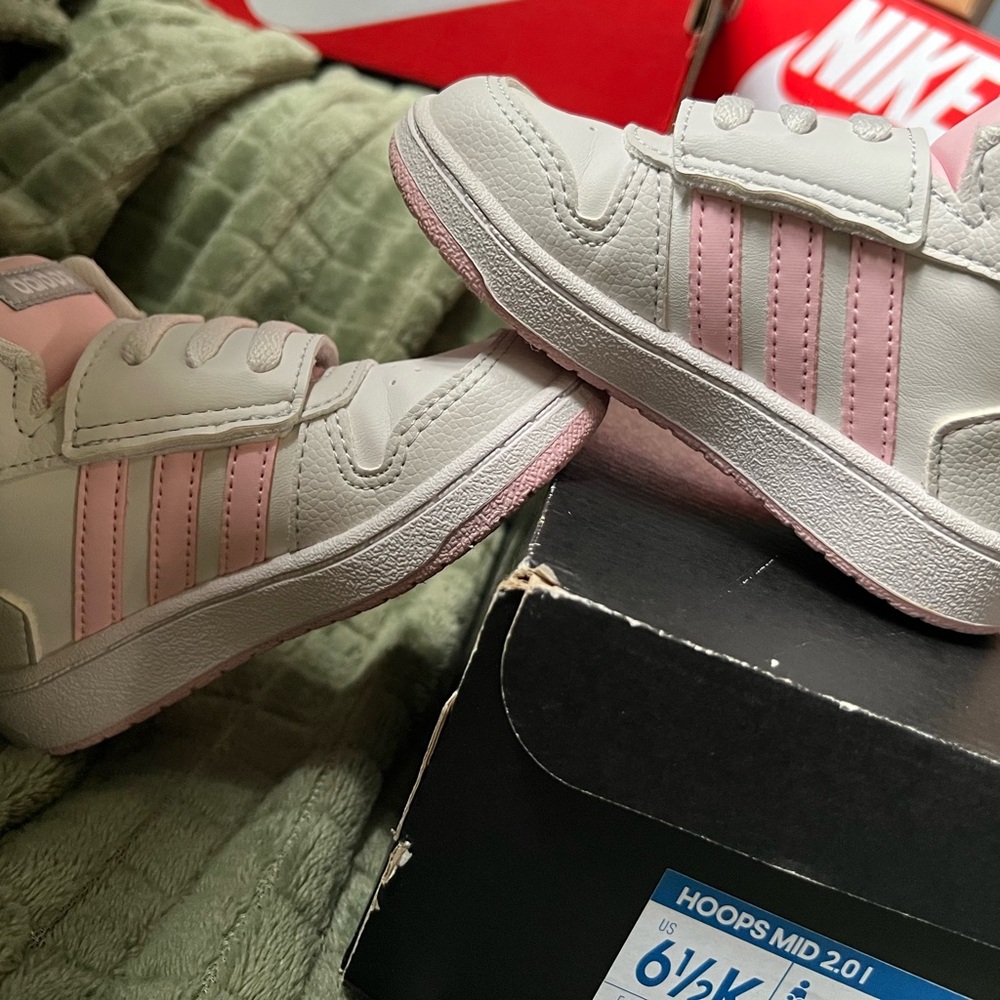 Adidas Kids' Hoops MID 2.0 I CLEAN!